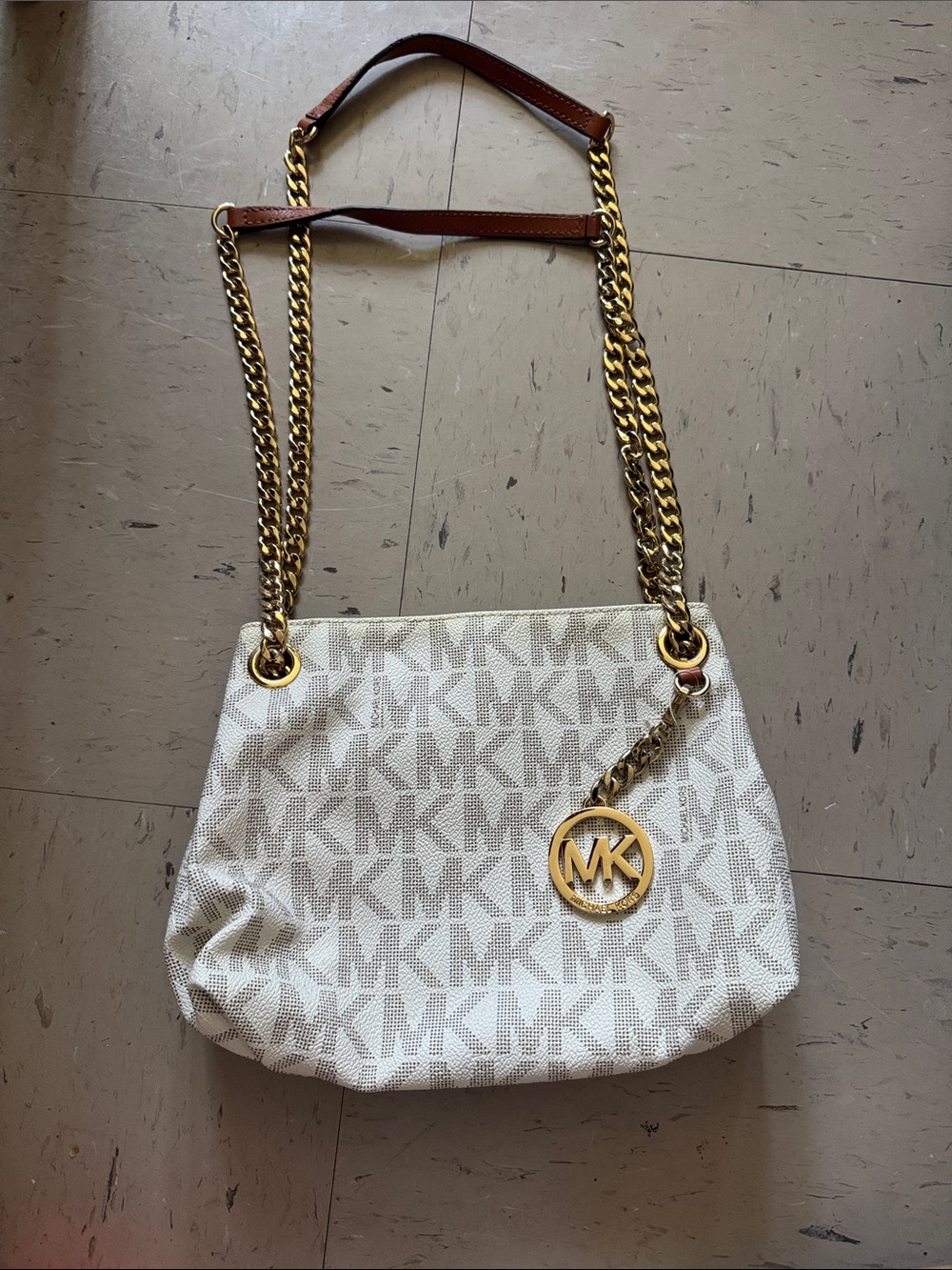 Michael Michael Kors Chain Strap